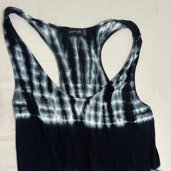 Popular Basics Black and White Asymmetrical Dress - Picture 4 of 6